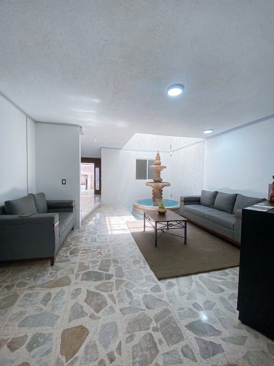 Recepción ejecutiva y sala de espera de Medical Haus
